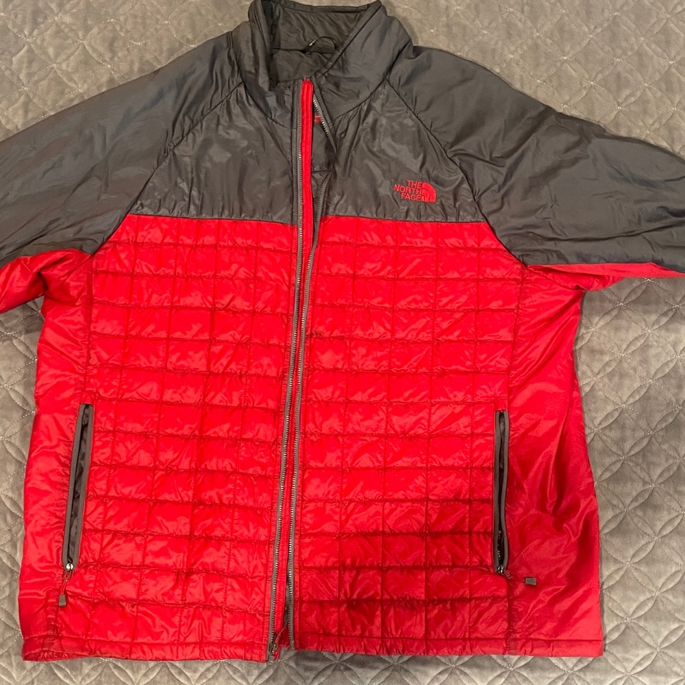 The North Face Thermoball jacket. Size XXL